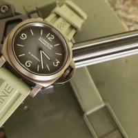 Panerai PAM02121